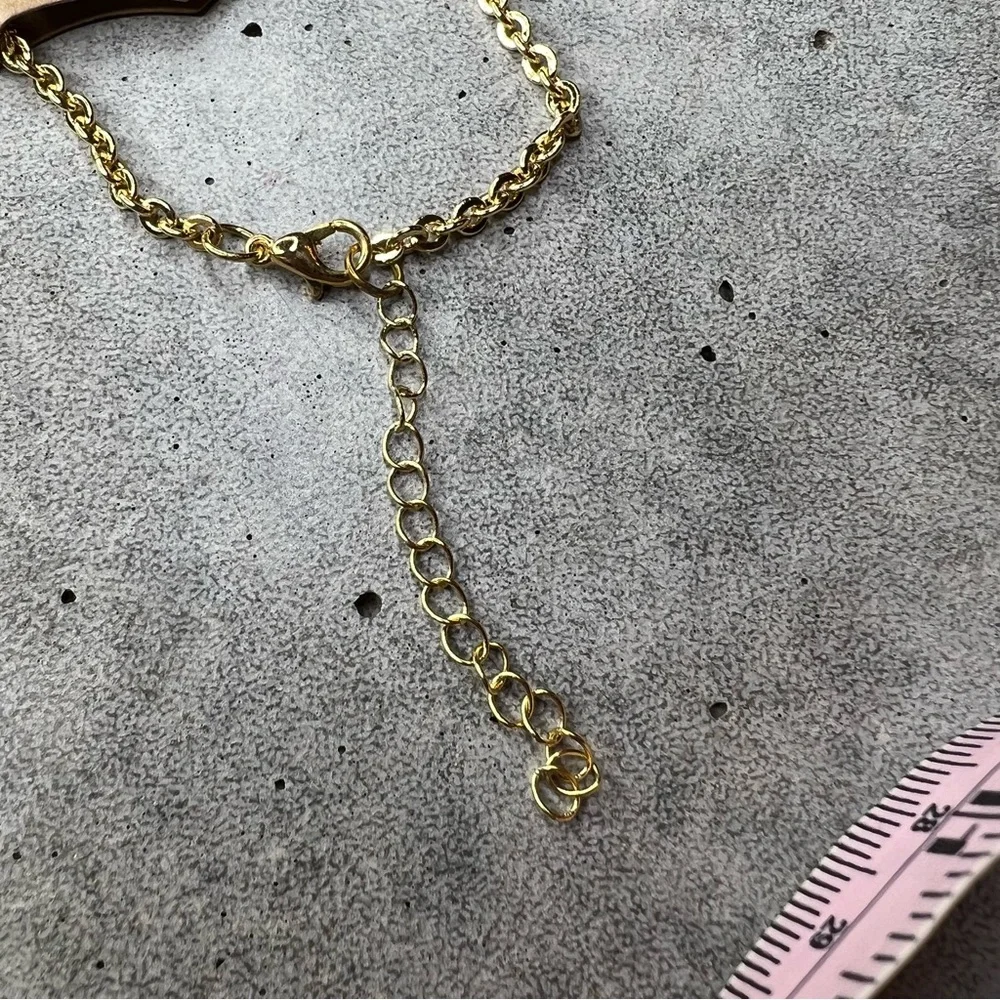 Natural stone necklace on gold tone chain - Picture 13 of 13